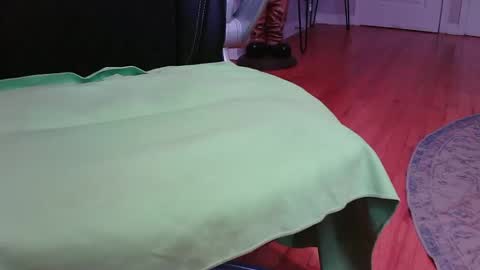 pilot2222 online show from April 5, 2026, 4:26 pm