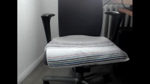 pimmel10 online show from February 25, 2025, 1:17 pm