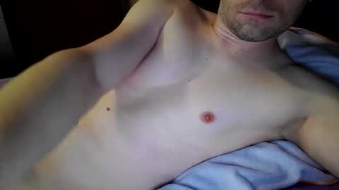 Snapshot of pimptheride chatting on October 1, 2025, 8:42 am Bee online show from October 1, 2025, 8:42 am