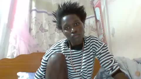 Snapshot of pinah1997 chatting on June 8, 2026, 11:05 pm pinah1997 online show from June 8, 2026, 11:05 pm