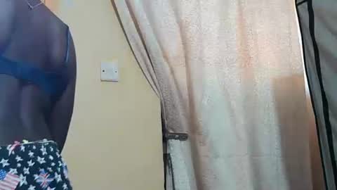 Snapshot of pinah1997 chatting on June 9, 2026, 11:22 am pinah1997 online show from June 9, 2026, 11:22 am