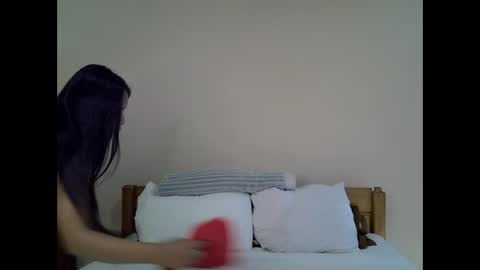 pinahotty online show from January 12, 2026, 7:13 am