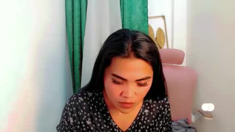pinay_cristine online show from December 15, 2025, 2:10 pm