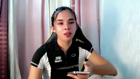 Snapshot of pinay_heart chatting on May 30, 2026, 6:27 pm heart online show from May 30, 2026, 6:27 pm