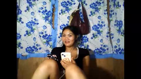 Snapshot of pinay_just18th chatting on April 26, 2026, 12:03 pm pinay_just18th online show from April 26, 2026, 12:03 pm