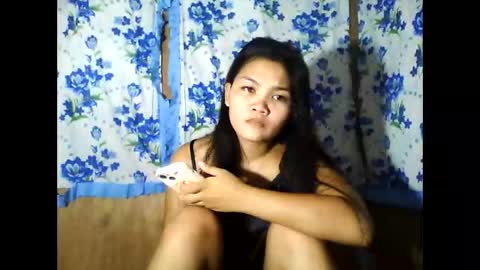 Snapshot of pinay_just18th chatting on May 2, 2026, 2:05 am pinay_just18th online show from May 2, 2026, 2:05 am