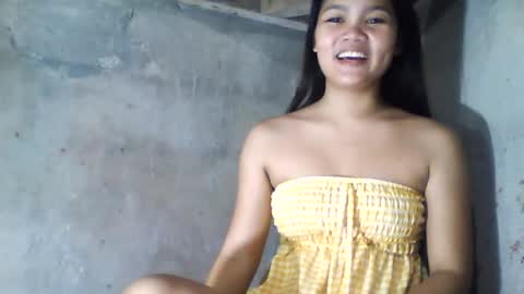 Snapshot of pinay_just18th chatting on August 6, 2026, 10:39 am pinay_just18th online show from August 6, 2026, 10:39 am