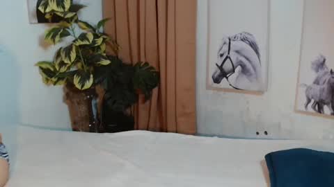 Snapshot of pinay_yahsy chatting on August 3, 2026, 2:43 am pinay_yahsy online show from August 3, 2026, 2:43 am