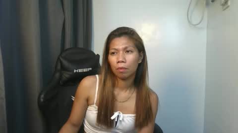 Crissabel online show from October 26, 2025, 2:12 pm