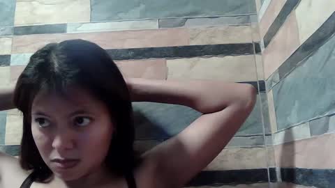 Nica online show from February 25, 2025, 2:33 pm