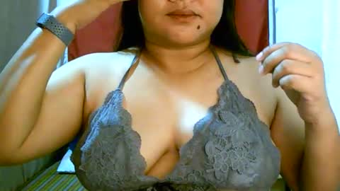 pinayjona online show from February 9, 2026, 12:31 pm