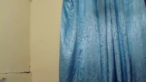 pinayloving_bella online show from October 10, 2025, 12:53 am