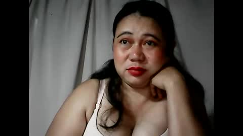 pinaymama12345 online show from November 29, 2025, 10:13 pm