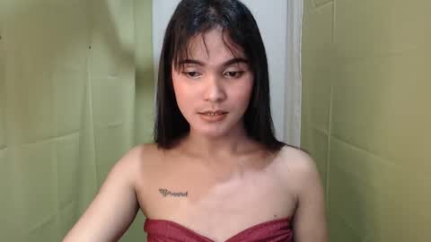 Snapshot of pinaysweatwetlover69 chatting on May 1, 2026, 8:35 pm celistina Crwford online show from May 1, 2026, 8:35 pm