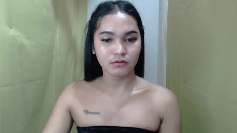 Snapshot of pinaysweatwetlover69 chatting on May 25, 2026, 12:27 am celistina Crwford online show from May 25, 2026, 12:27 am