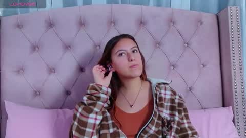 pink_bonnie online show from September 9, 2025, 12:26 pm