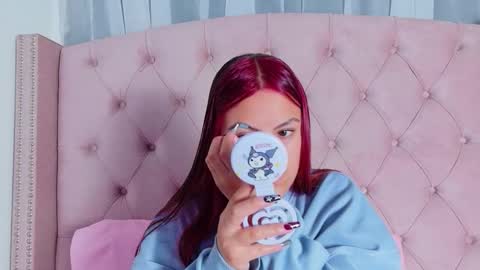 pink_bonnie online show from September 19, 2025, 11:44 am