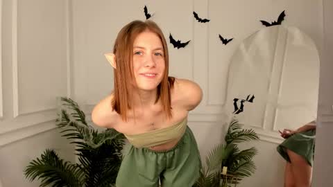 Muse online show from October 31, 2025, 1:45 pm