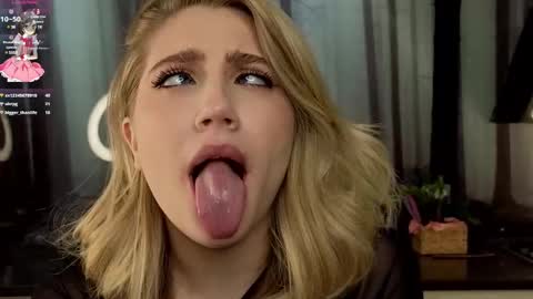 Adele online show from February 19, 2025, 1:28 pm