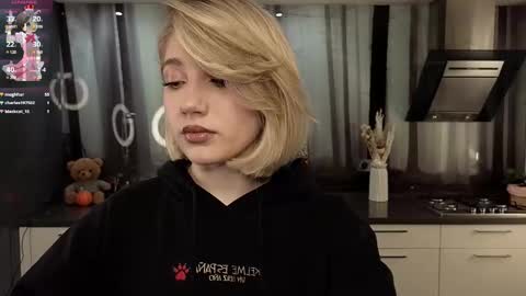 Adele online show from February 25, 2025, 10:26 am