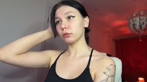 pinkdollylovv online show from February 2, 2025, 9:45 pm