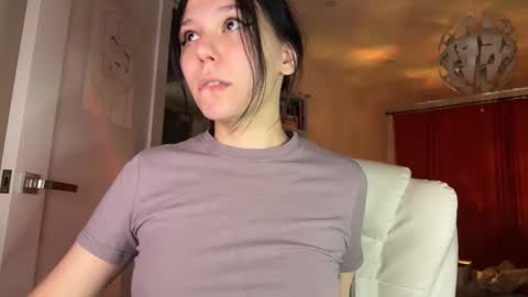 pinkdollylovv online show from September 13, 2025, 8:52 pm