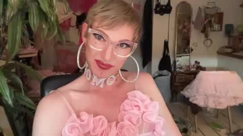 pinkfag online show from June 1, 2026, 6:20 pm