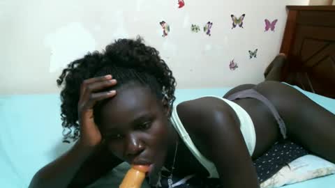 pinky online show from October 28, 2025, 7:45 am