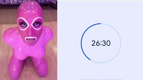 Snapshot of pinklatexgurl chatting on February 20, 2026, 12:51 am pinklatexgurl online show from February 20, 2026, 12:51 am