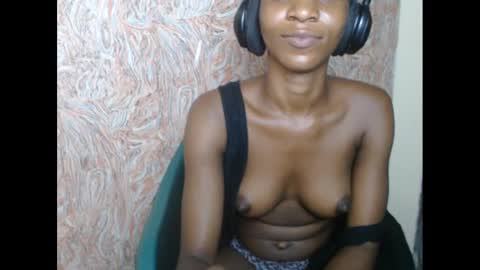pinknjuicyx online show from December 14, 2024, 1:59 pm