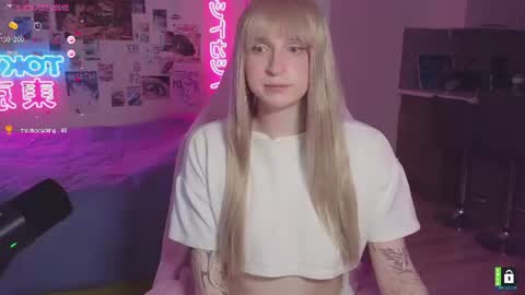 pinkvenom_ online show from July 31, 2026, 5:01 pm