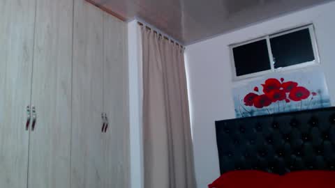 pinky_f00x online show from March 14, 2026, 7:08 pm