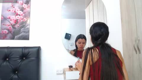 pinky_f00x online show from March 19, 2026, 7:51 pm