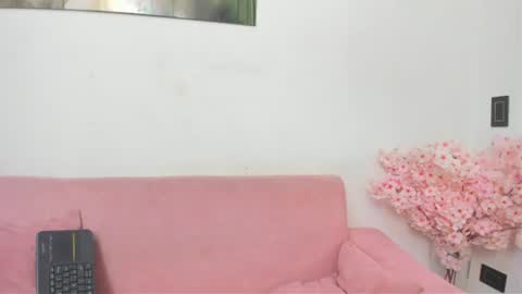 pinky_f00x online show from July 8, 2026, 9:30 pm