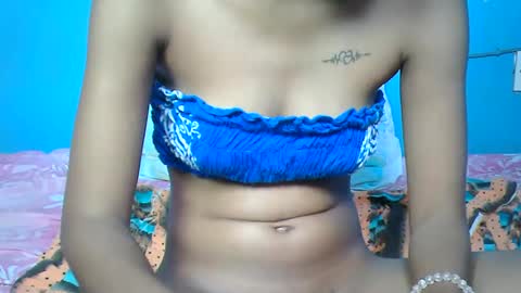 pinky_lov online show from November 15, 2025, 10:01 am