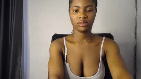 Snapshot of pinky_pussy68635 chatting on November 16, 2025, 7:58 am Arena online show from November 16, 2025, 7:58 am