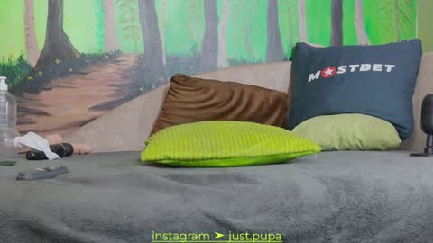 Snapshot of pinkypuppa chatting on January 8, 2025, 1:21 am Pinkypupa-Love online show from January 8, 2025, 1:21 am