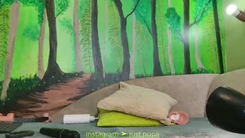 Snapshot of pinkypuppa chatting on March 9, 2025, 6:43 pm Pinkypupa-Love online show from March 9, 2025, 6:43 pm