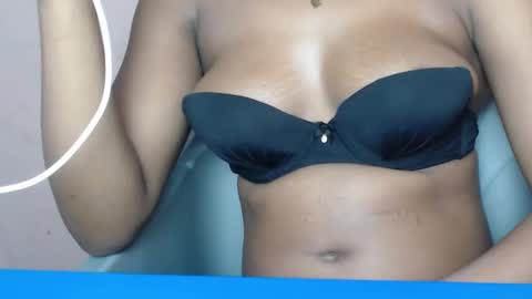 pinkyxxpussy online show from January 13, 2026, 10:15 pm