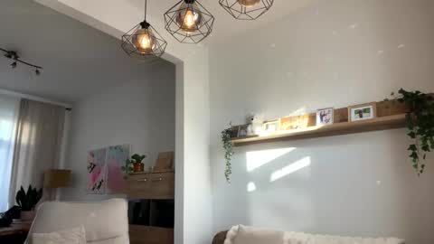 pino151177 online show from April 22, 2026, 4:41 pm