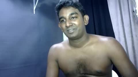 rayvienn online show from April 17, 2026, 4:04 am