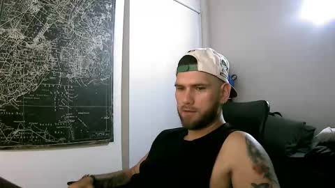 Snapshot of pipe1203 chatting on November 18, 2025, 11:37 pm pipe1203 online show from November 18, 2025, 11:37 pm