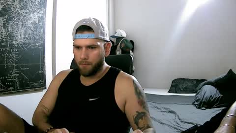 Snapshot of pipe1203 chatting on November 24, 2025, 11:04 pm pipe1203 online show from November 24, 2025, 11:04 pm