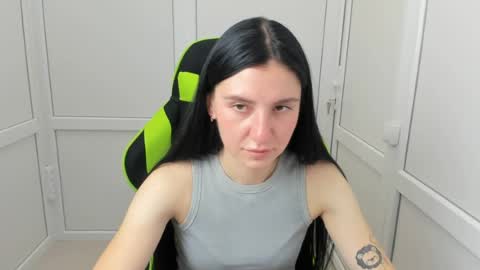 Snapshot of piper_smilee chatting on July 13, 2026, 12:19 pm Piper online show from July 13, 2026, 12:19 pm