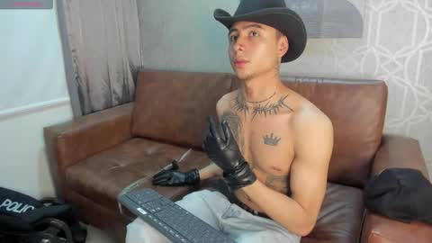 piperrcry online show from October 23, 2025, 4:45 am