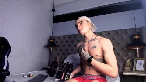 piperrcry online show from October 24, 2025, 5:15 am