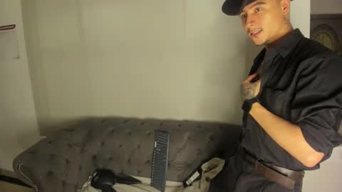 piperrcry online show from November 5, 2025, 4:23 am