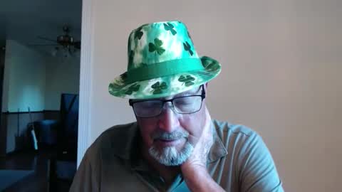 Snapshot of pipewizard chatting on May 8, 2026, 10:59 pm pipewizard online show from May 8, 2026, 10:59 pm