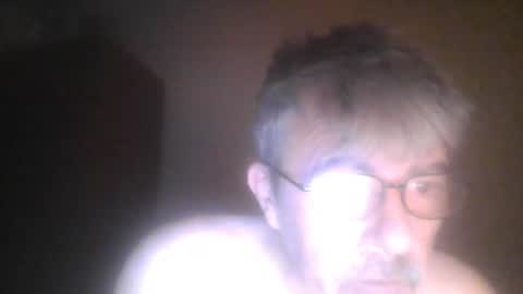 Snapshot of pipi2704 chatting on December 7, 2024, 12:52 am pipi2704 online show from December 7, 2024, 12:52 am