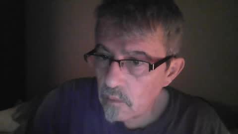 Snapshot of pipi2704 chatting on January 17, 2025, 4:47 pm pipi2704 online show from January 17, 2025, 4:47 pm